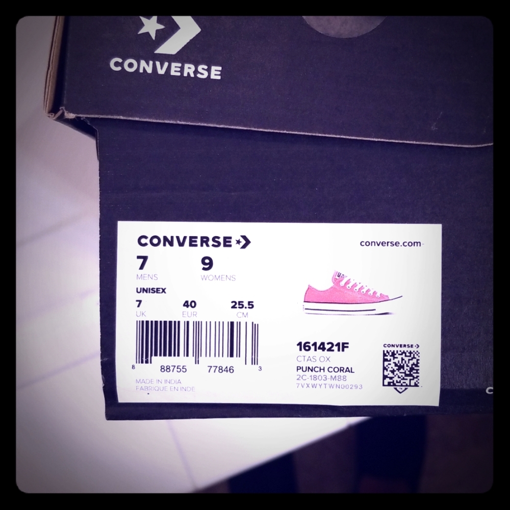 Converse womens 9